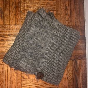 Ugg Knit Scarf in Grey